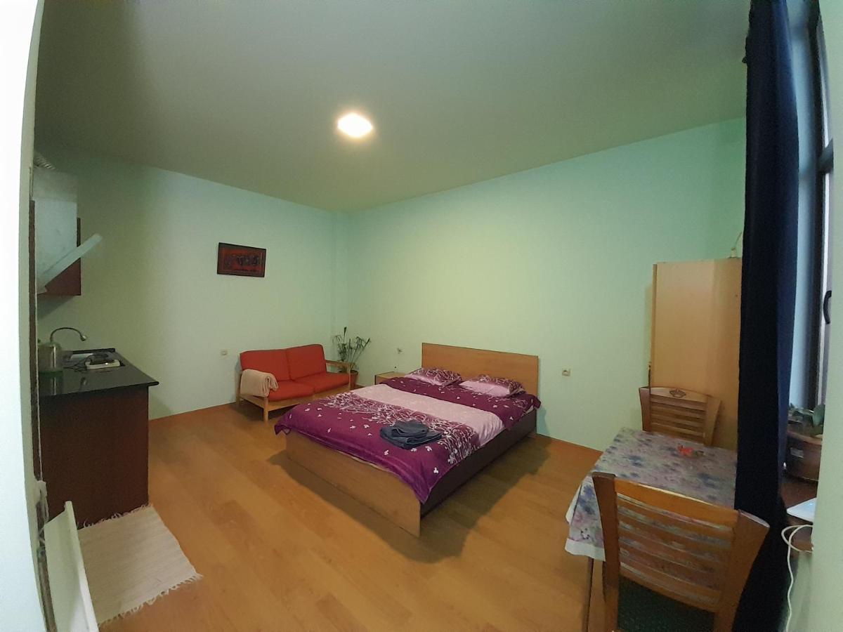 יירבאן Art Guest House In Kaskad מראה חיצוני תמונה