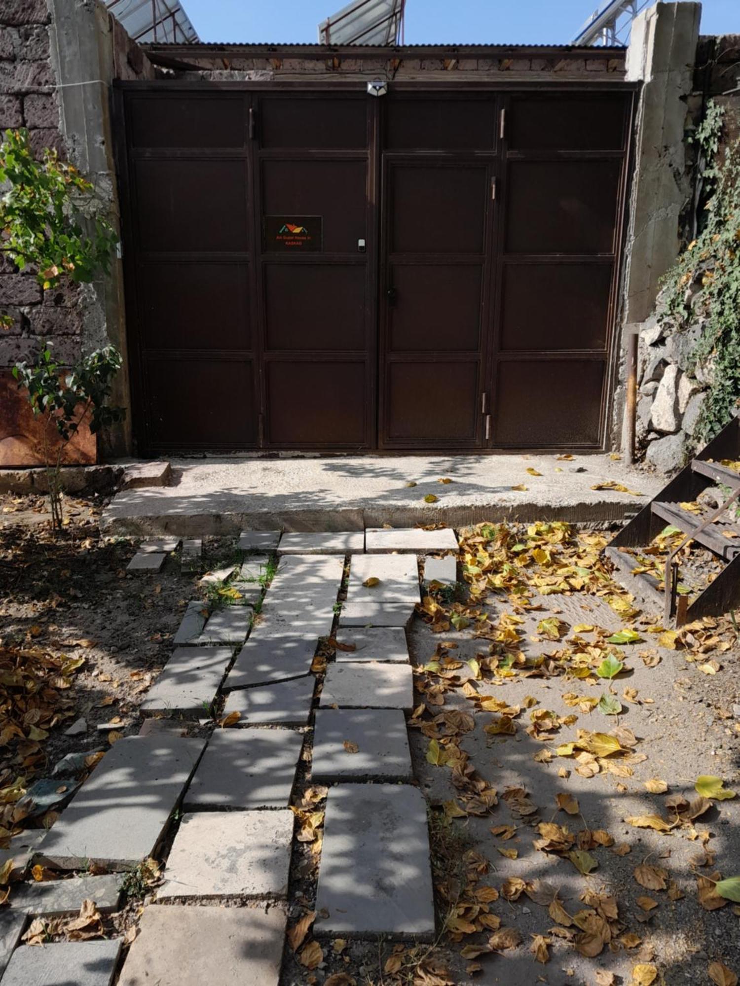 יירבאן Art Guest House In Kaskad מראה חיצוני תמונה